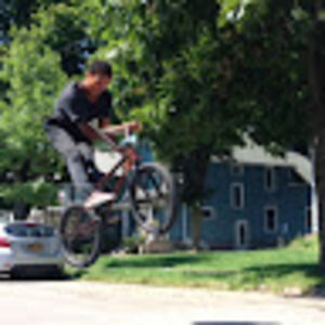 Meet your Posher, Emmanuel